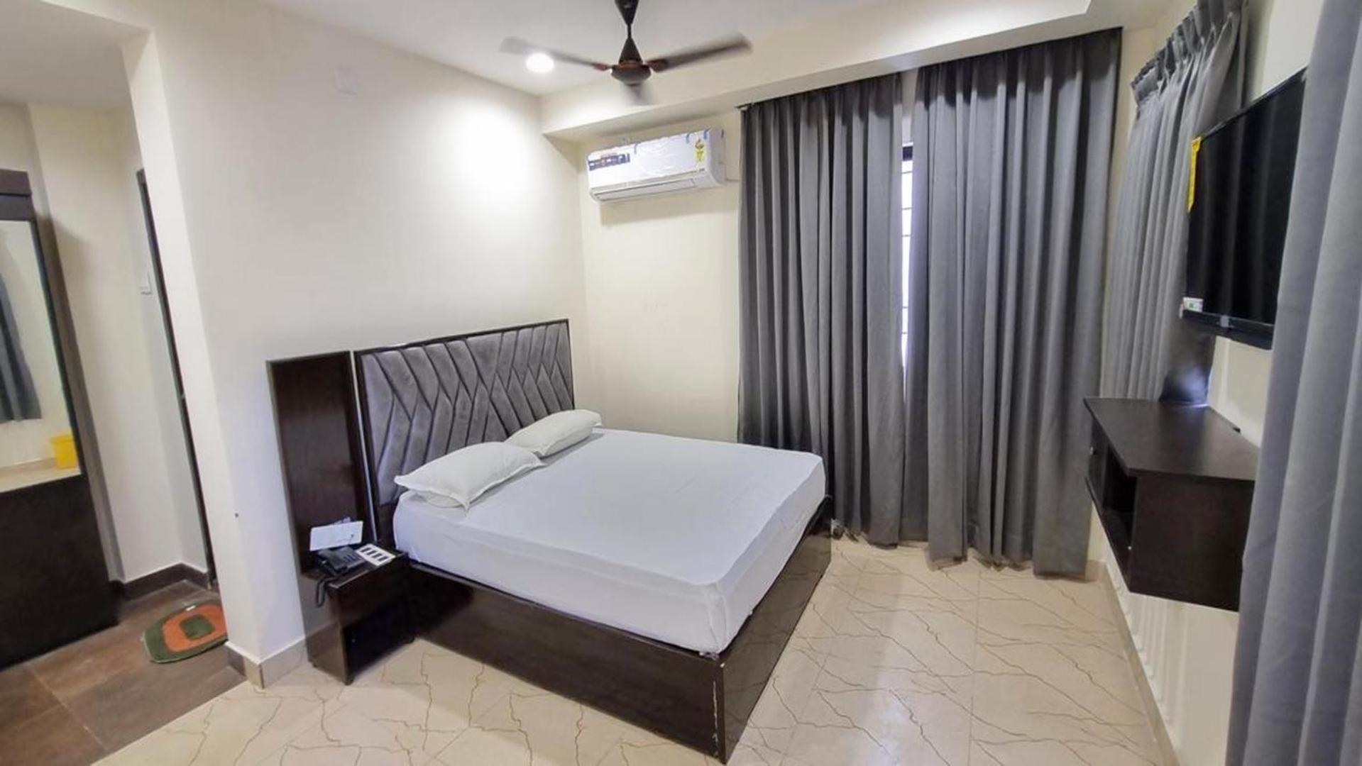 Hotel Padma Vista Nellore Near Bus Stop Екстериор снимка